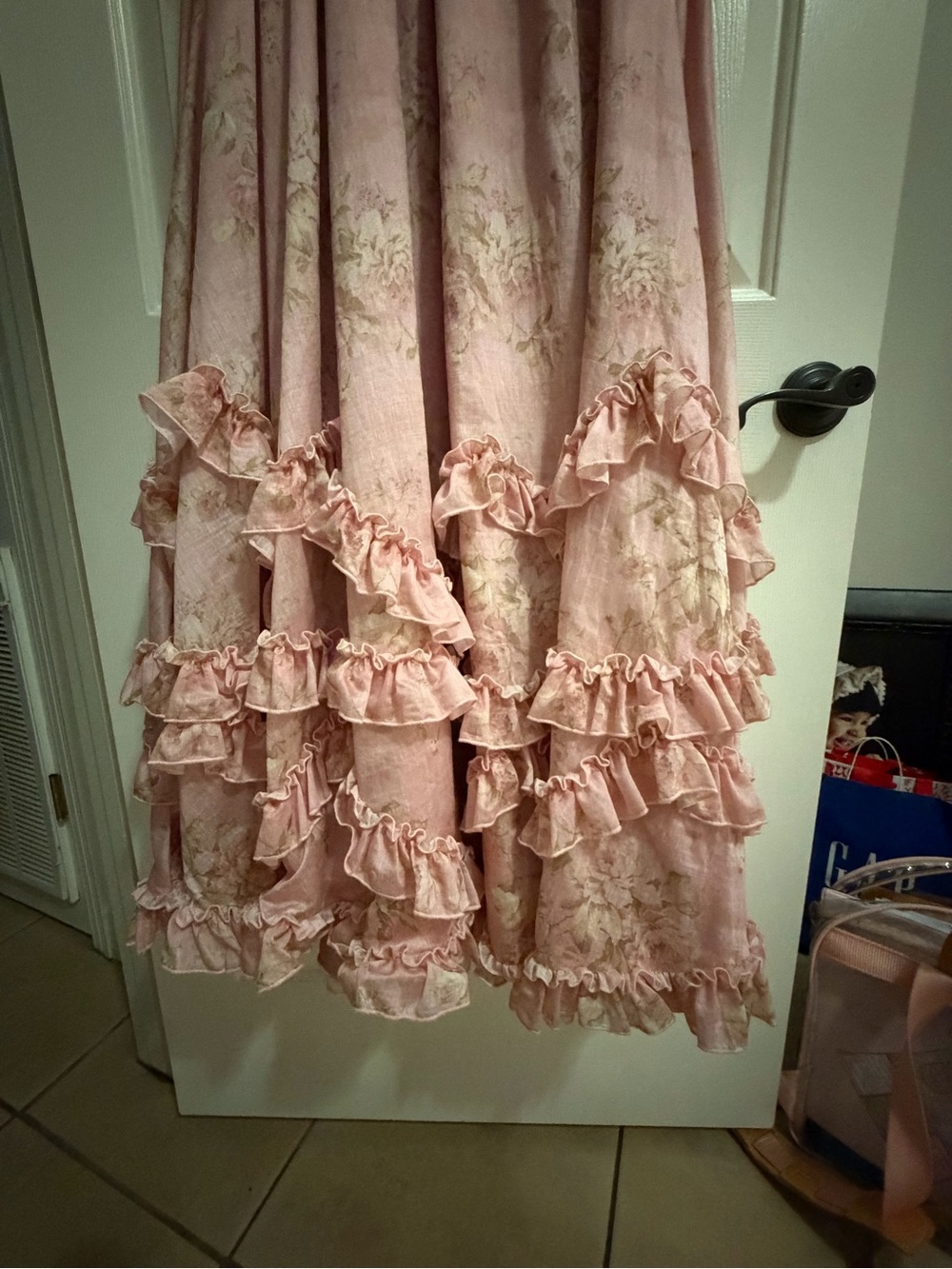 V.Chapman The Scarlette Dress in Light Pink Tapestry Rose - Picture 5 of 7